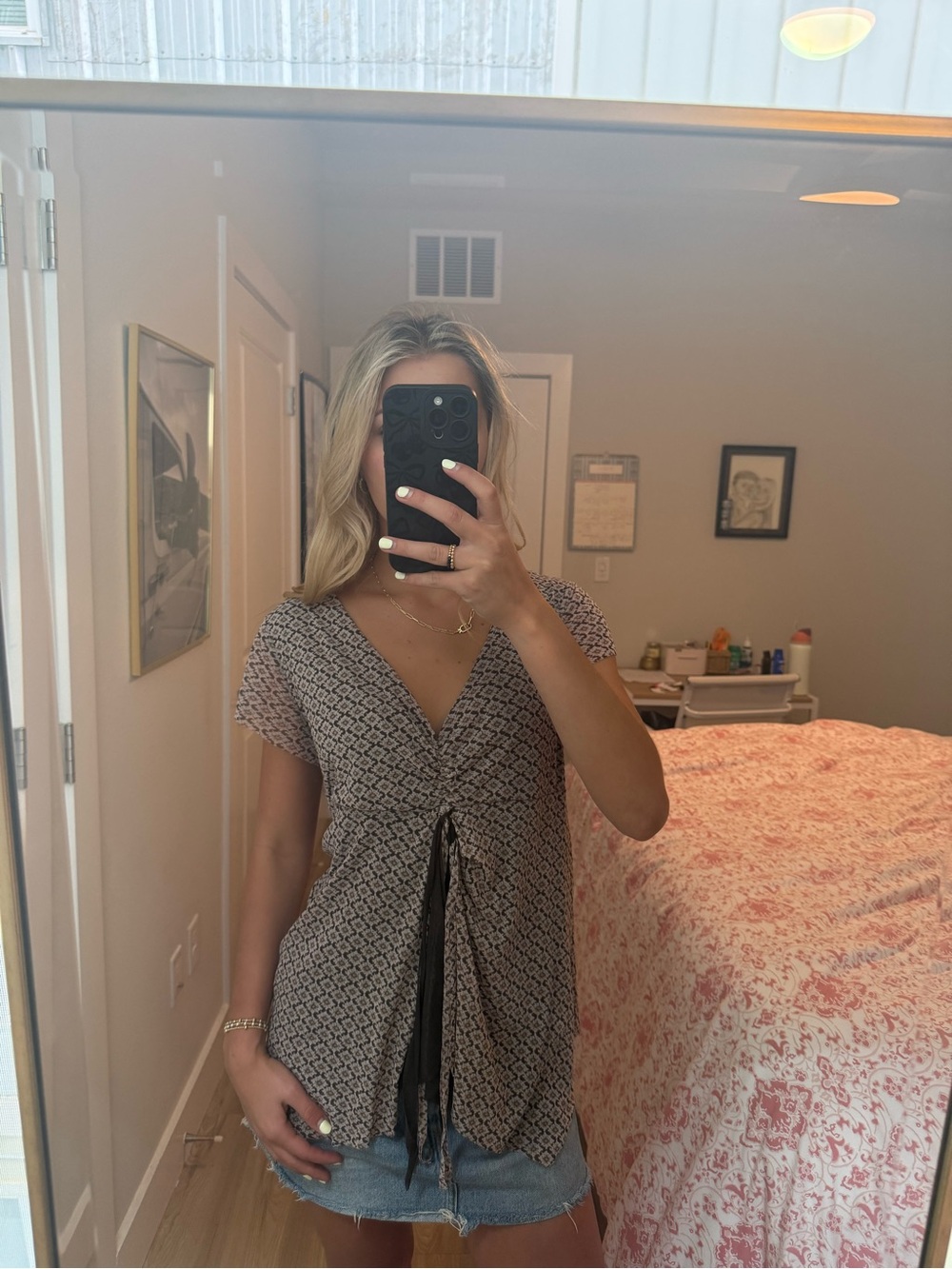 Womens Black & White Printed Tie-Front V-Neck Top